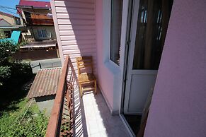 Rozali Guest House