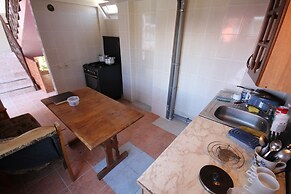 Rozali Guest House