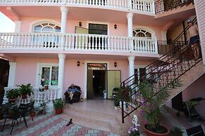 Rozali Guest House