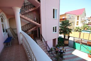 Rozali Guest House