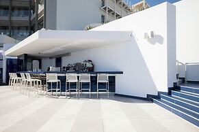 I Resort Beach Hotel & Spa