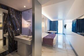 I Resort Beach Hotel & Spa