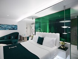I Resort Beach Hotel & Spa