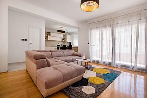 Villa M