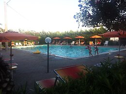 Viola Club Village