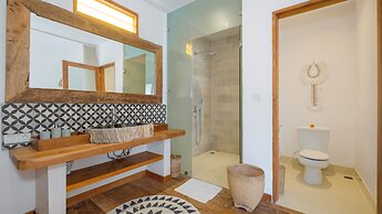 Villa Metisse by Villa Finder