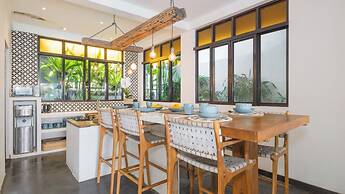 Villa Metisse by Villa Finder