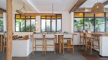 Villa Metisse by Villa Finder