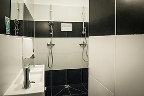 Charles Bridge Economic Hostel