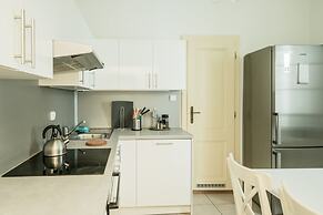 Charles Bridge Economic Hostel