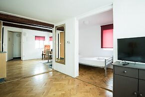 Charles Bridge Economic Hostel