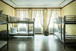 Charles Bridge Economic Hostel