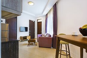 L'Aziz Suites