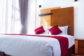 L'Aziz Suites