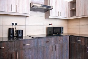 L'Aziz Suites