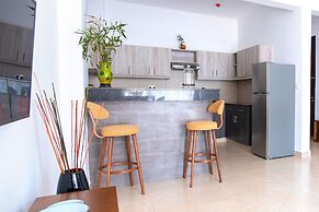 L'Aziz Suites