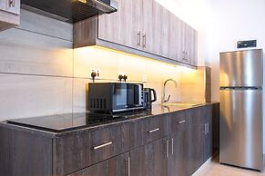 L'Aziz Suites