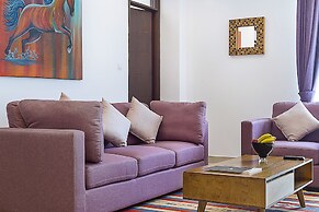 L'Aziz Suites