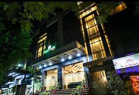 West Yard Hotels