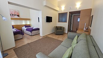 Samantta Hotel & Restaurant
