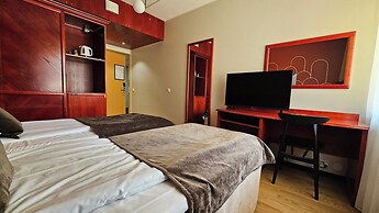 Samantta Hotel & Restaurant