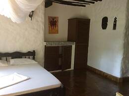 Diani Banda Cottages