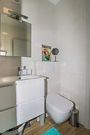 Brand New Suite next to Palace & Beach