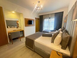 Ruwais Hotel