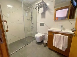 Ruwais Hotel