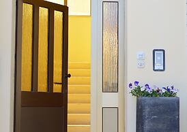 Elza Apartments