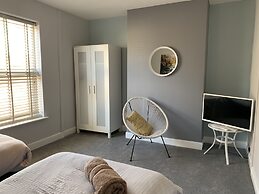 Buccleuch Apartment