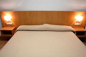 Ashotels Monreal Del Campo