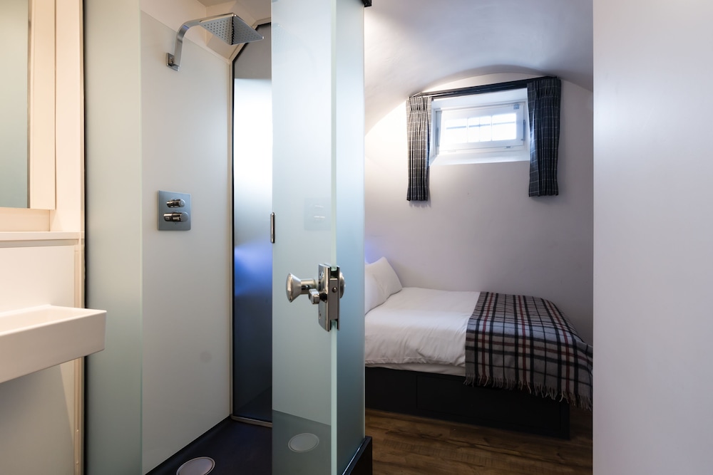 CODE - The Court, Edinburgh