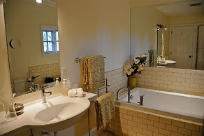 Wetherly Inn