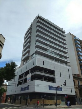 Independencia 1302 6E by HB