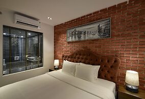 The Marron Hotel