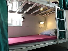 Ploy Hostel