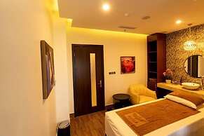 Eagle Hotel
