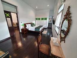 Sound Gallery House - Hostel