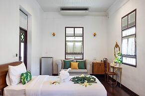 Sound Gallery House - Hostel