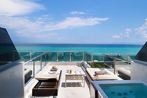 Sea Level Hotel