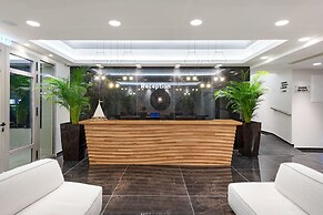 Sea Level Hotel