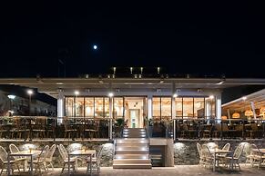 Sea Level Hotel
