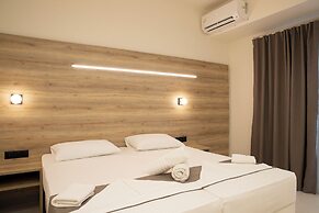 Dafni Plus Hotel