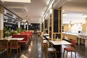 Dafni Plus Hotel