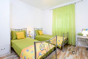 Apartments Salona