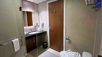 Avenzel Hotel & Convention Cibubur