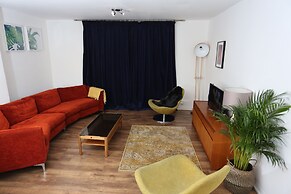 3 Beds 2 Baths Oxford Circus
