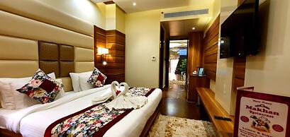 Hotel Makhan Residency