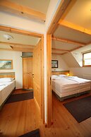 Kronau Chalet Resort